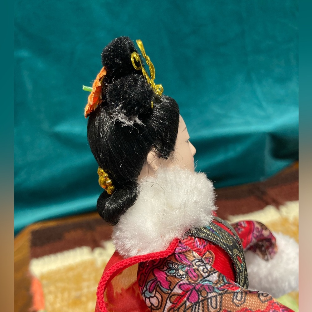 Vintage Chinese Souvenir Fabric Doll Figure - Hand Damage - Picture 12 of 16